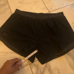 Black XL Under Armour shorts